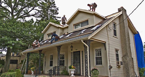Best Roof Maintenance Services  in Legend Lake, WI